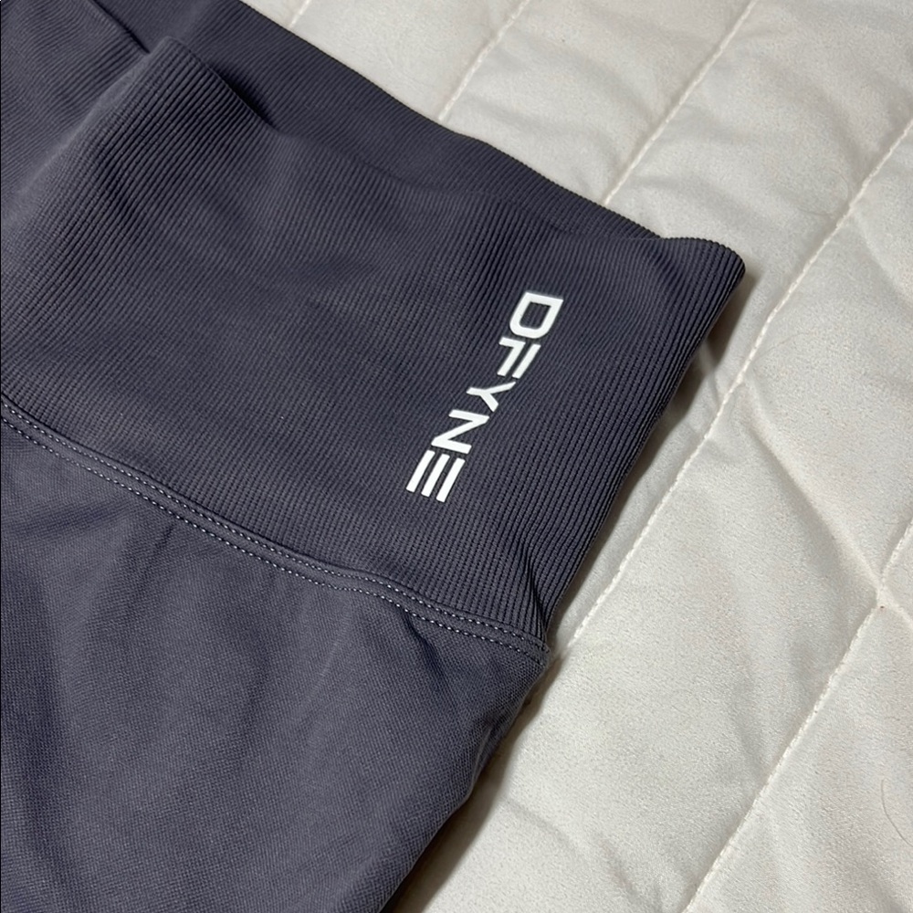 DFYNE Gray Leggings